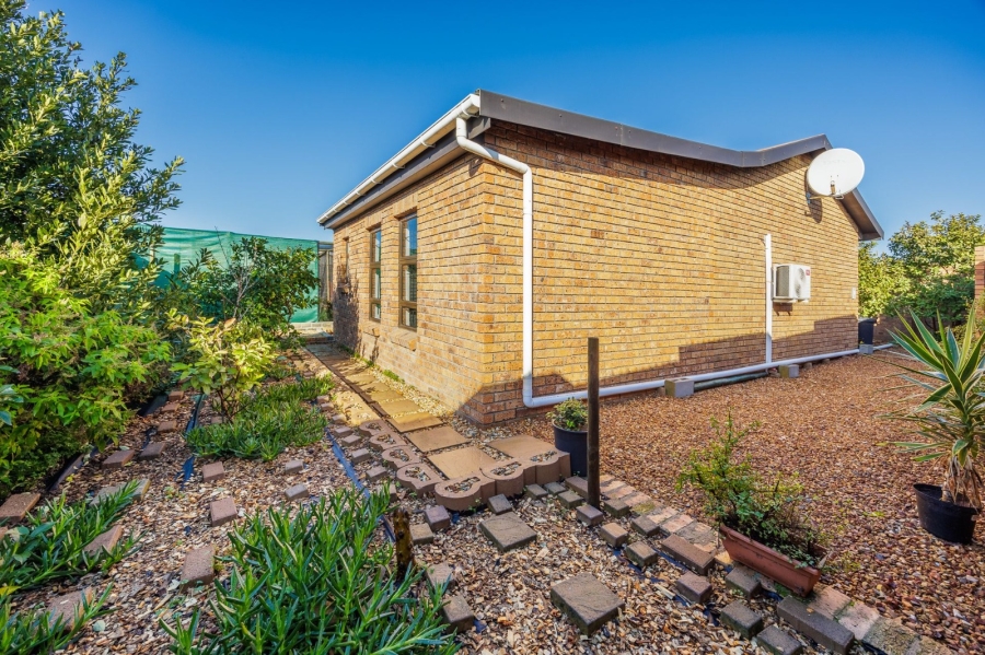 3 Bedroom Property for Sale in Rustdal Western Cape